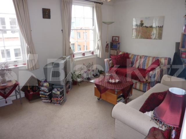 			NEW INSTRUCTION!!, 1 Bedroom, 1 bath, 1 reception Flat			 Candover Street, FITZROVIA